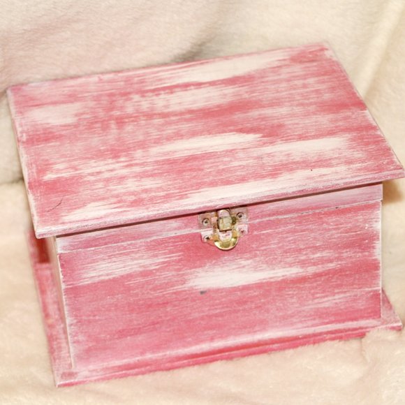 Handmade Pink & White Scarf Gift Set - Picture 4 of 4